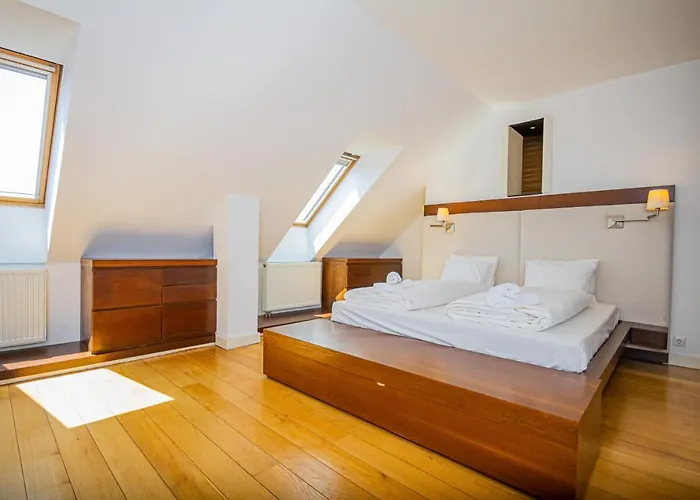 Apartament Luxury With Balcony In Downtown