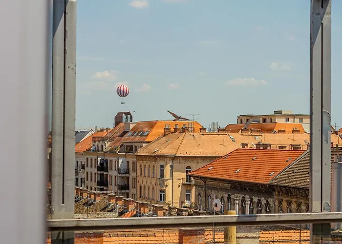 Apartament Luxury With Balcony In Downtown