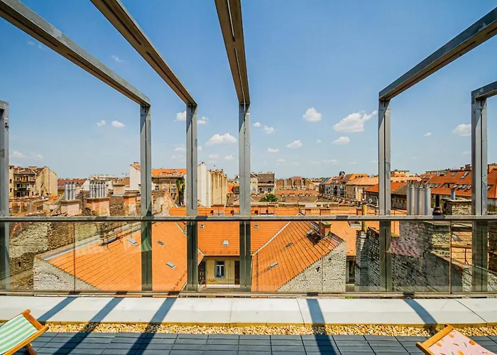 Luxury With Balcony In Downtown Apartament Budapesta