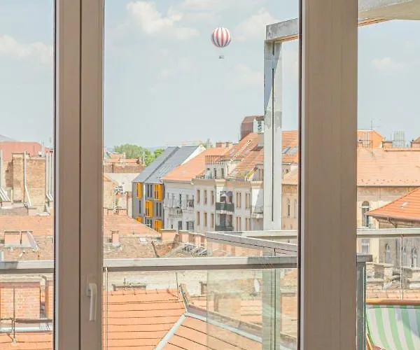 Apartament Luxury With Balcony In Downtown *