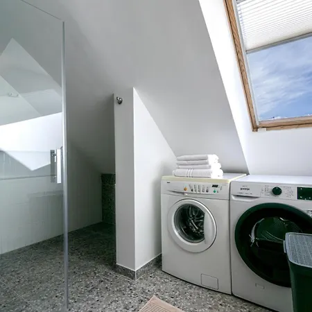 Luxury With Balcony In Downtown 부다페스트