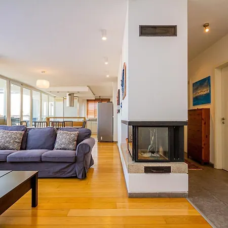 Luxury With Balcony In Downtown * بودابست