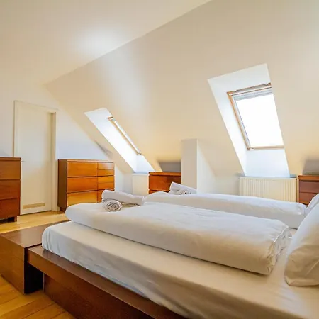 Luxury With Balcony In Downtown Apartment Budapest