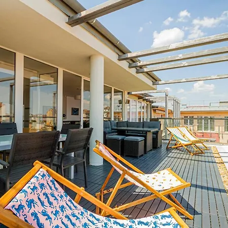 Luxury With Balcony In Downtown * Budapest