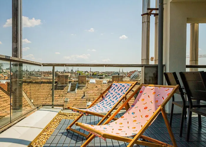 Luxury With Balcony In Downtown Apartman