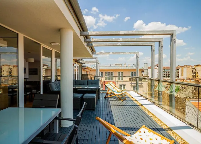 Luxury With Balcony In Downtown * بودابست
