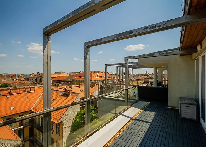 شقة Luxury With Balcony In Downtown *