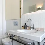 Apartament Luxury With Balcony In Downtown